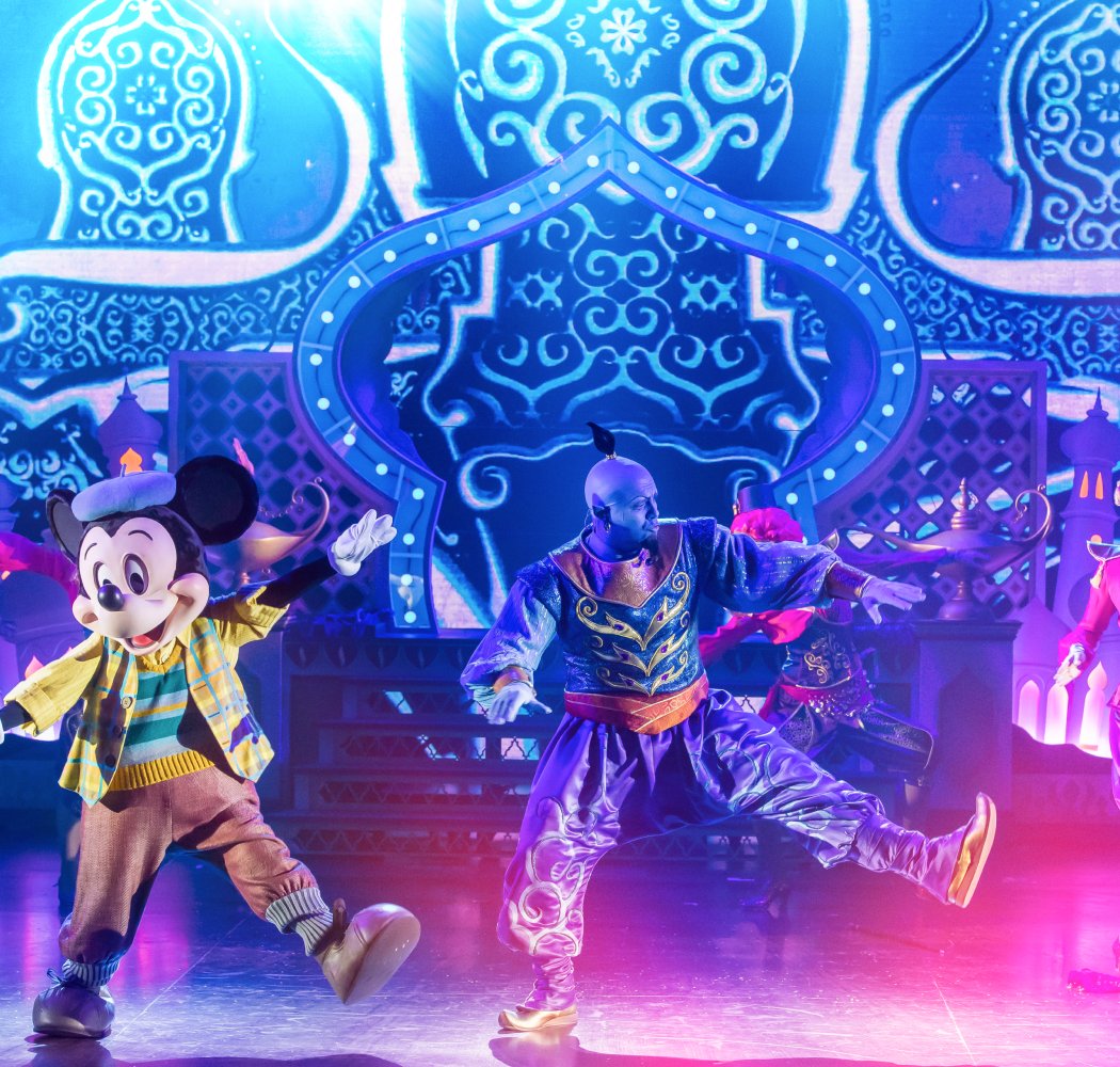 Mickey's Magic Show 1