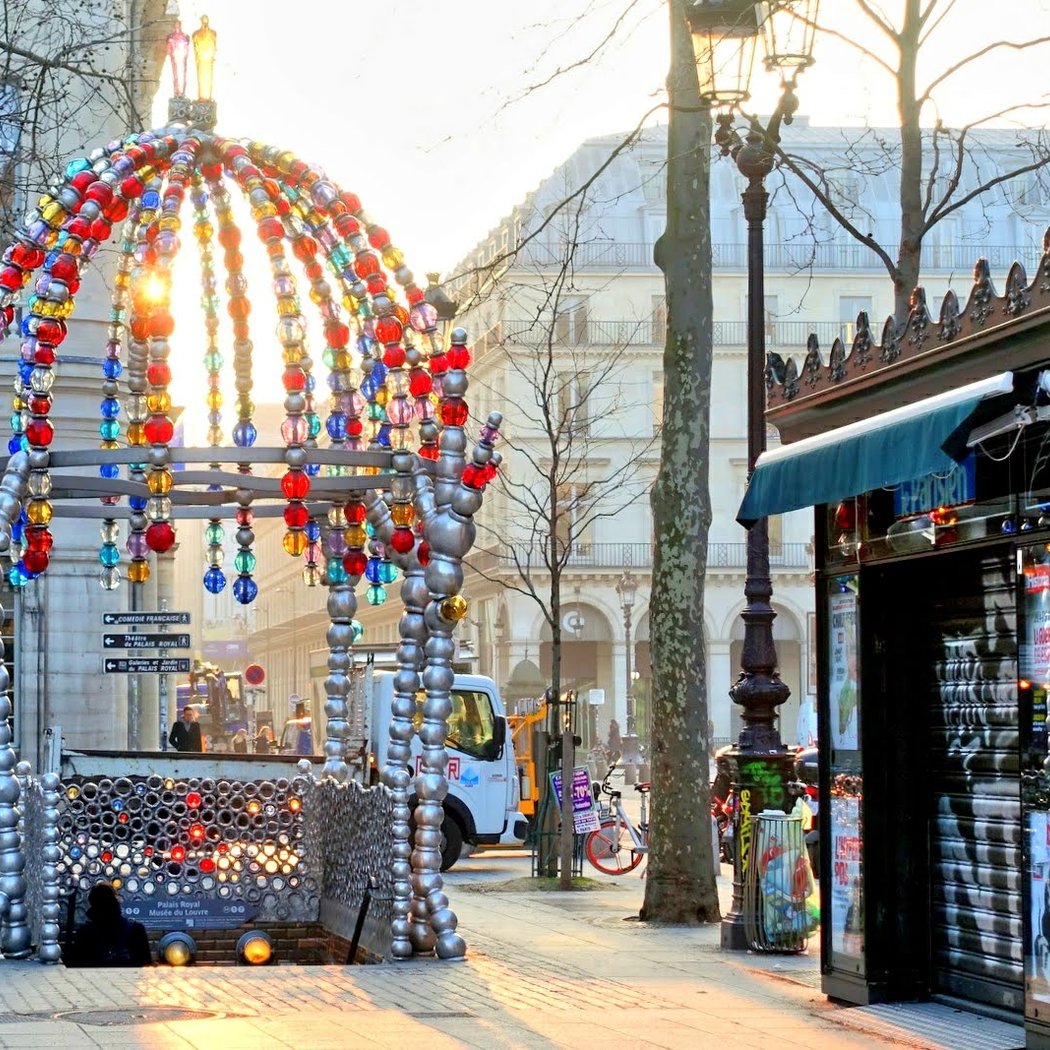 Le Kiosque des noctambules 1