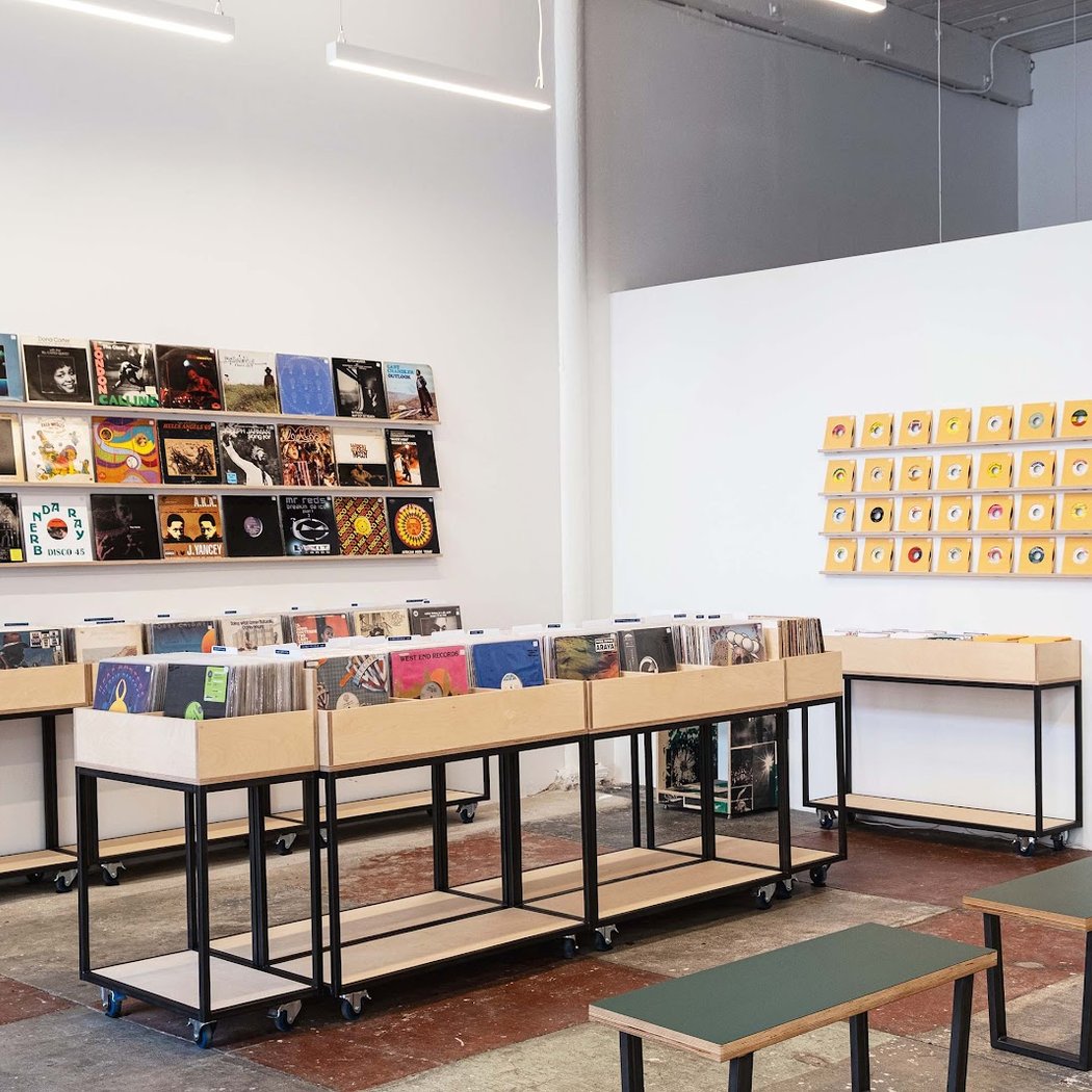Blue-Sun Record Store 3
