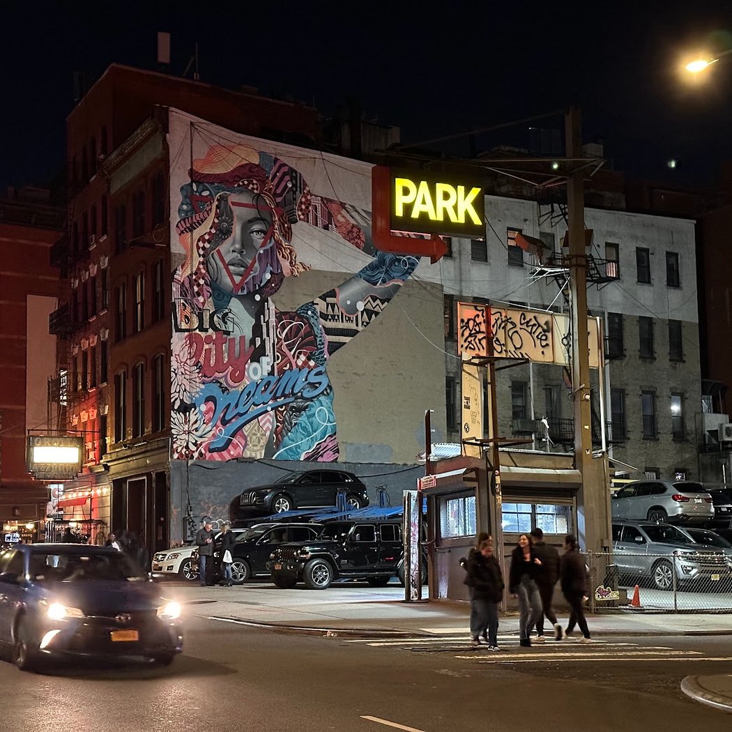 Big city of dreams - Tristan Eaton graffiti 5