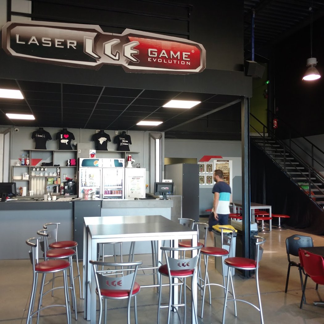 Laser Game Evolution Avignon / Quiz Game / Karaoke / Blind test 3