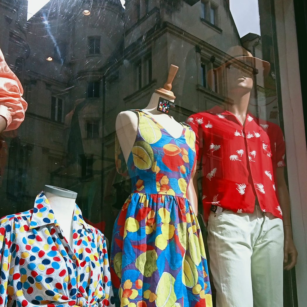 Shop Vintage 1