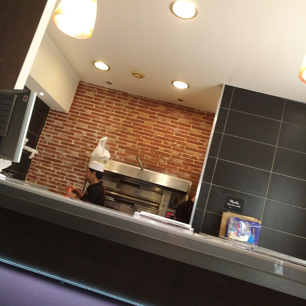Pizza Service 3