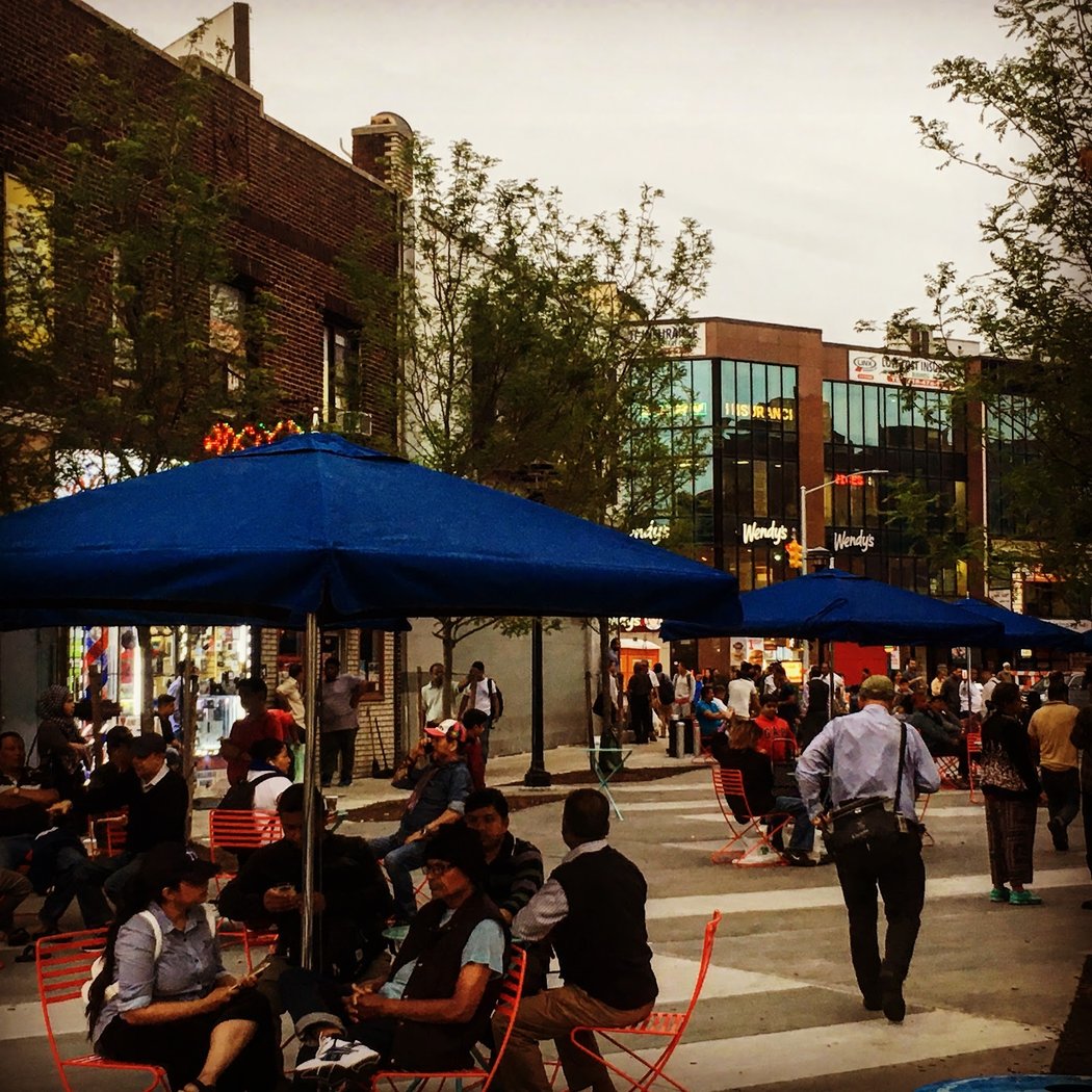 Plaza by Plaza at Diversity Plaza 4