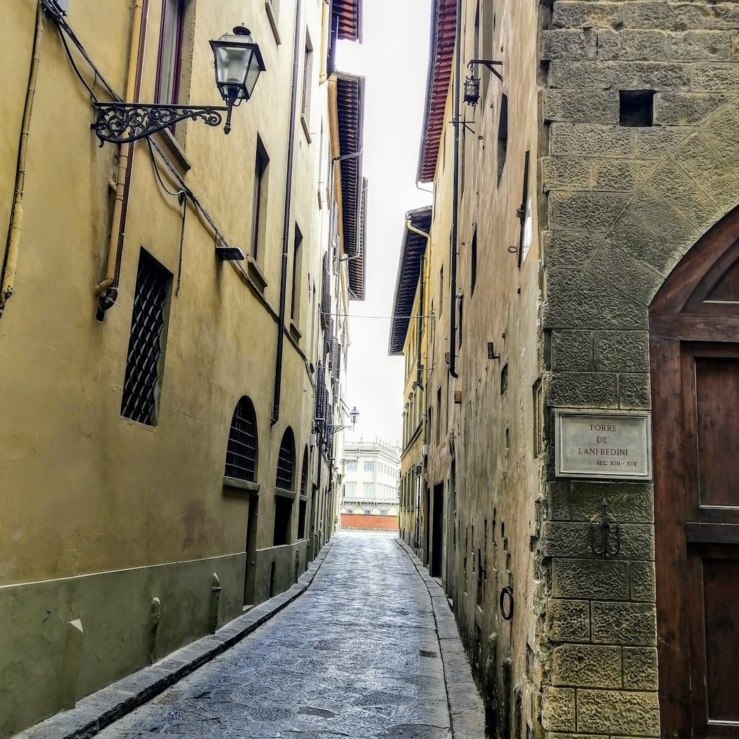 Via Santo Spirito 2