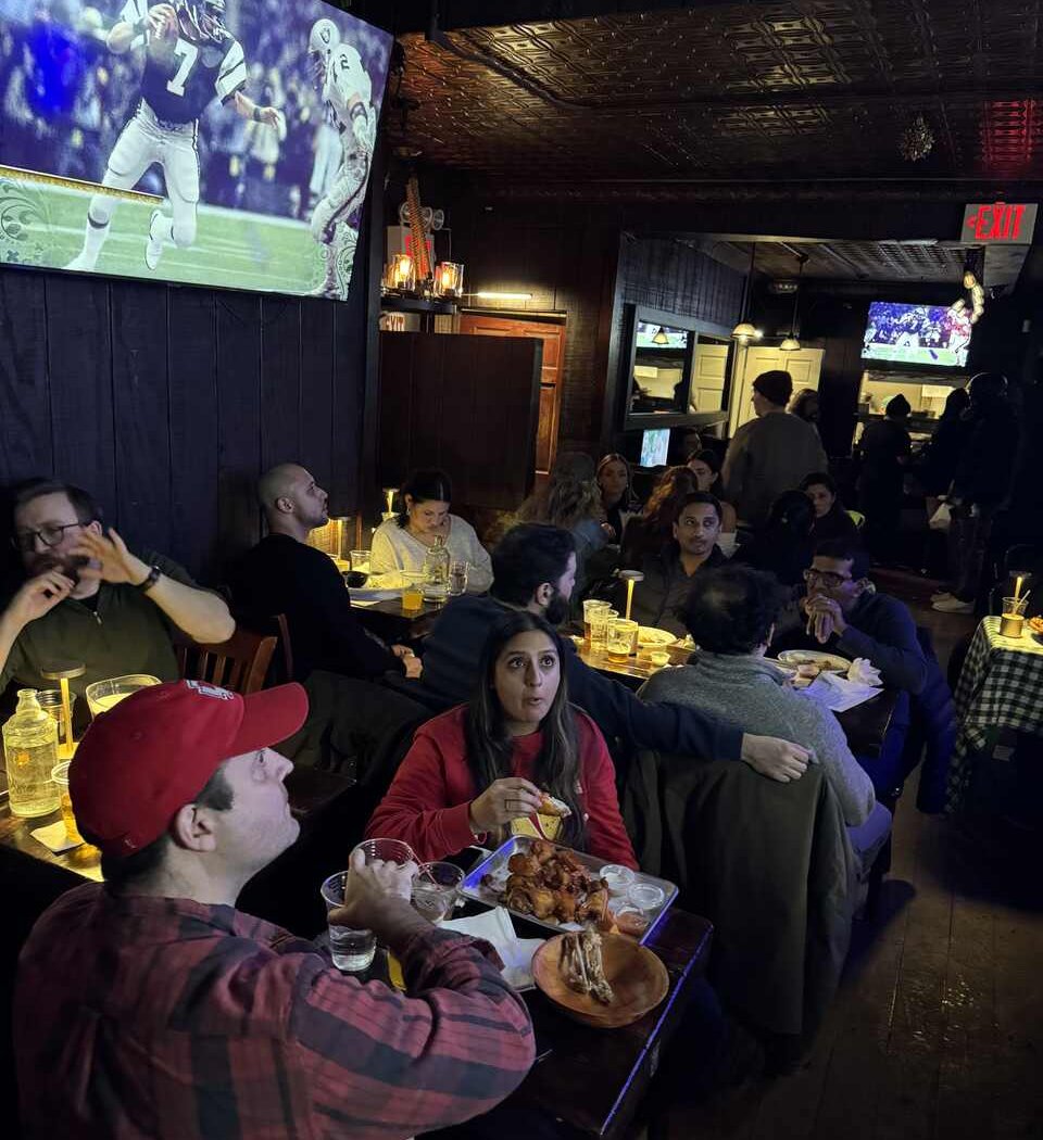 Meller’s Sports Hub and Grill 1