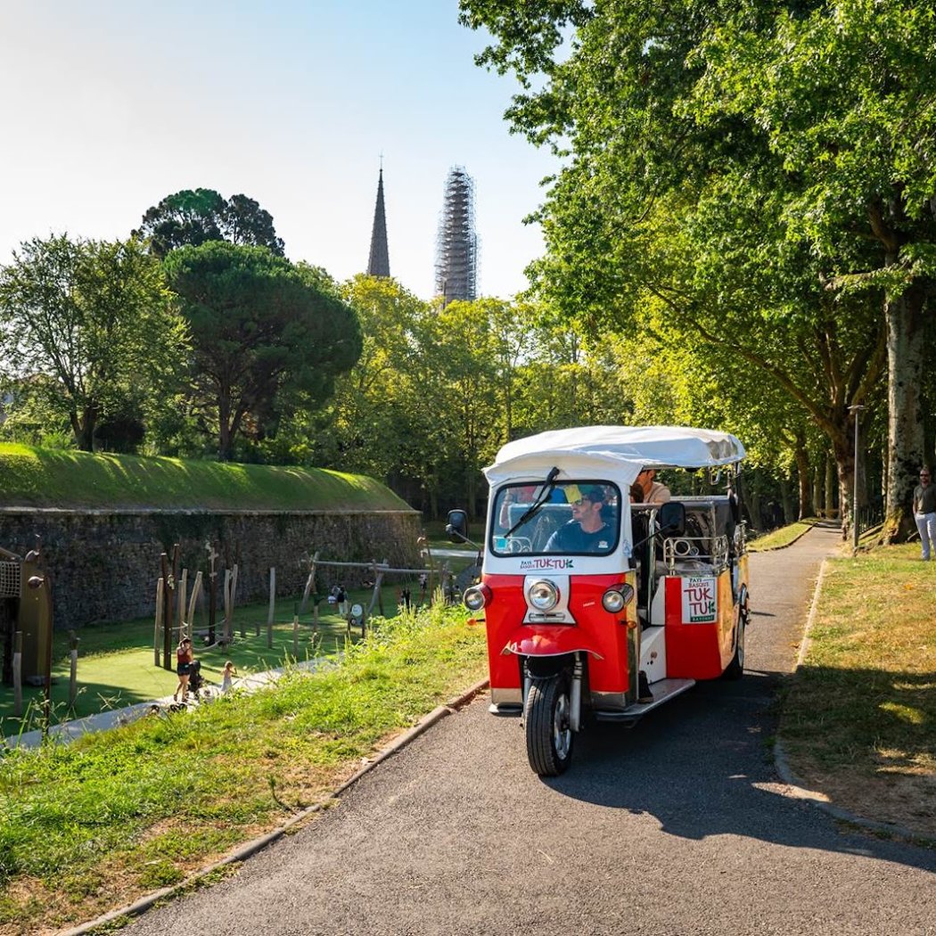 Pays basque tuk tuk 3