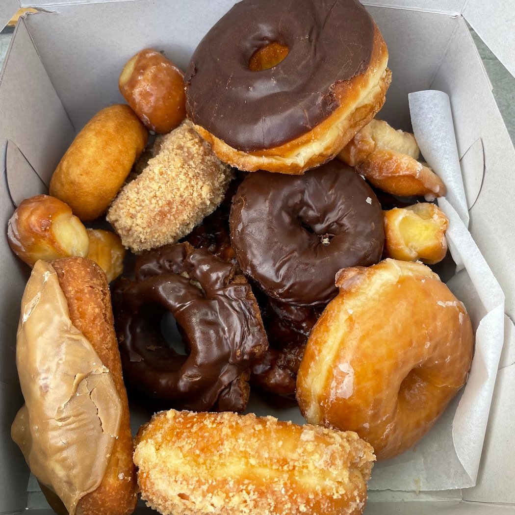 Lee's Donuts 3
