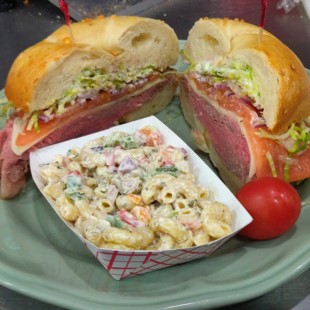 Everything Bagels & Deli 3