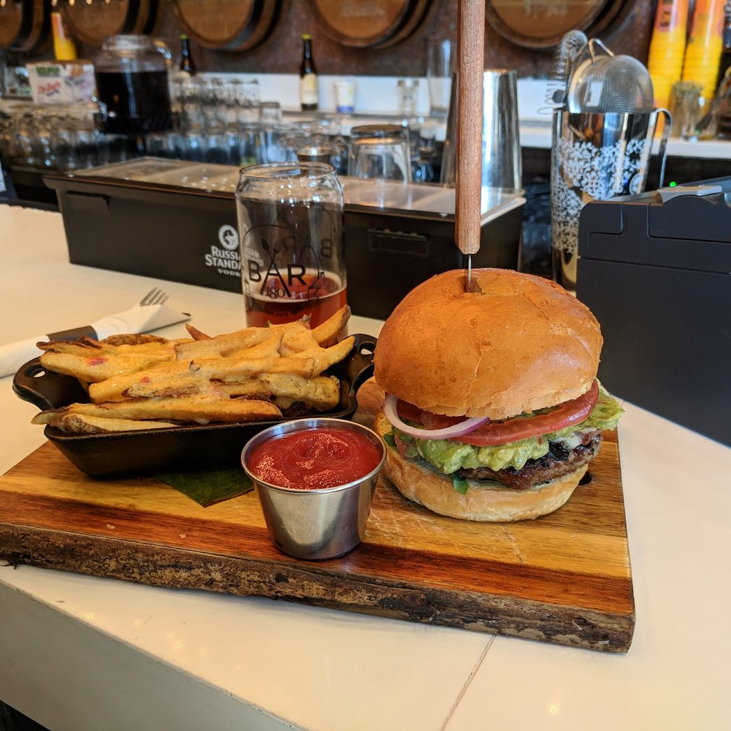 Bar 180 1