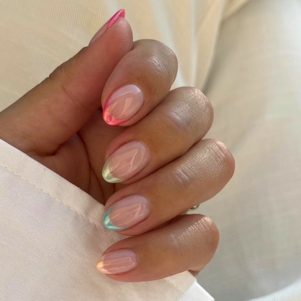 Polish nail bar 1