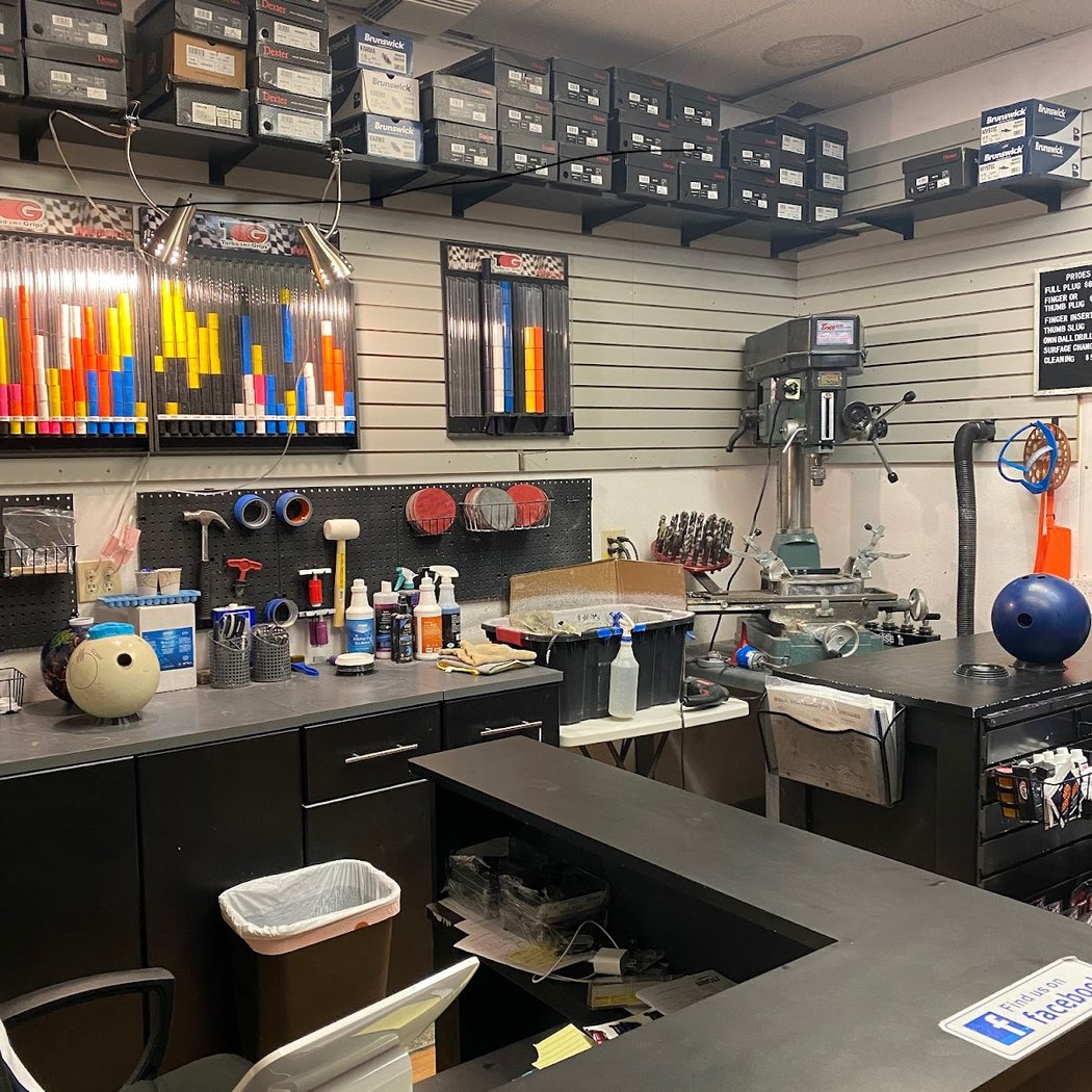 Windsor Bowl Pro Shop 3