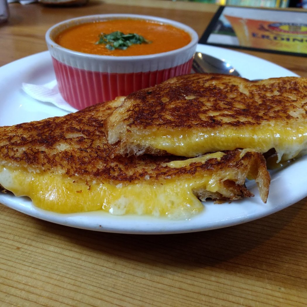 Trailside Café & Beer Garden 3