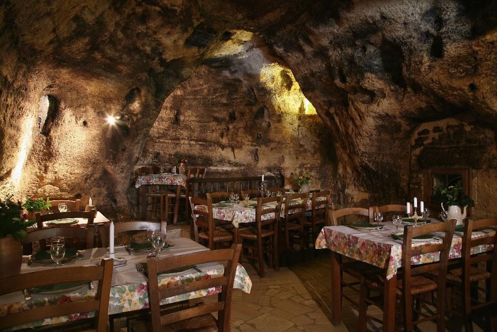 Restaurant Les Caves de la Genevraie 1