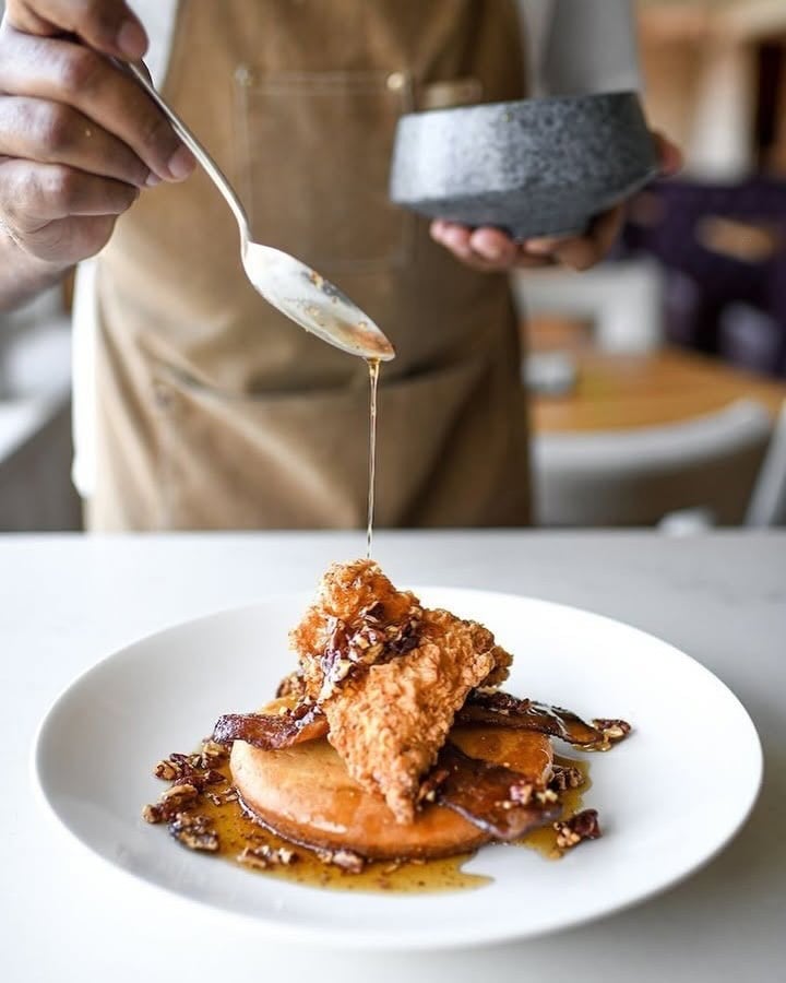 Otto’s Uptown Kitchen Lobby Restaurant 1