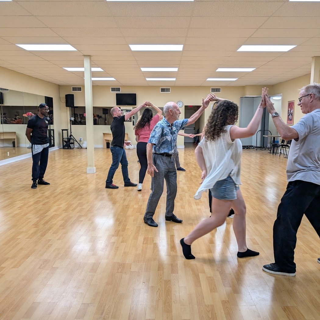 SWING DANCING 1