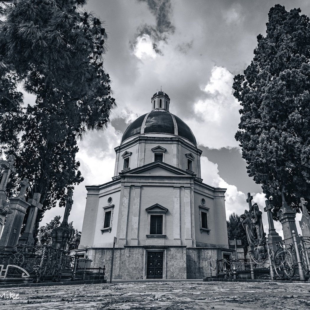 Night guided visits to Palma Cemetery
