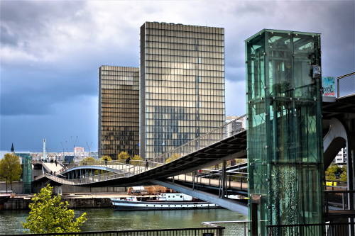 Library François Mitterrand 1