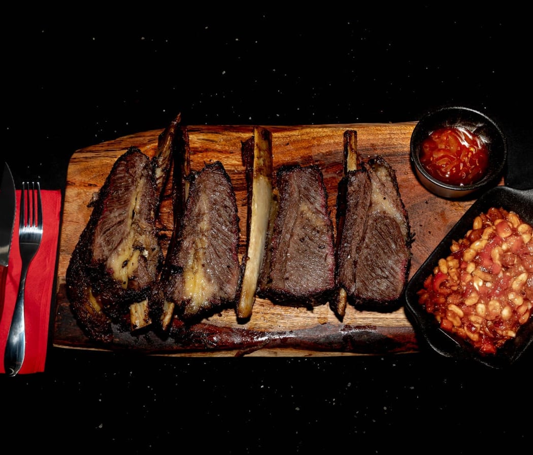 CaveMan's BAR-B-QUE 3
