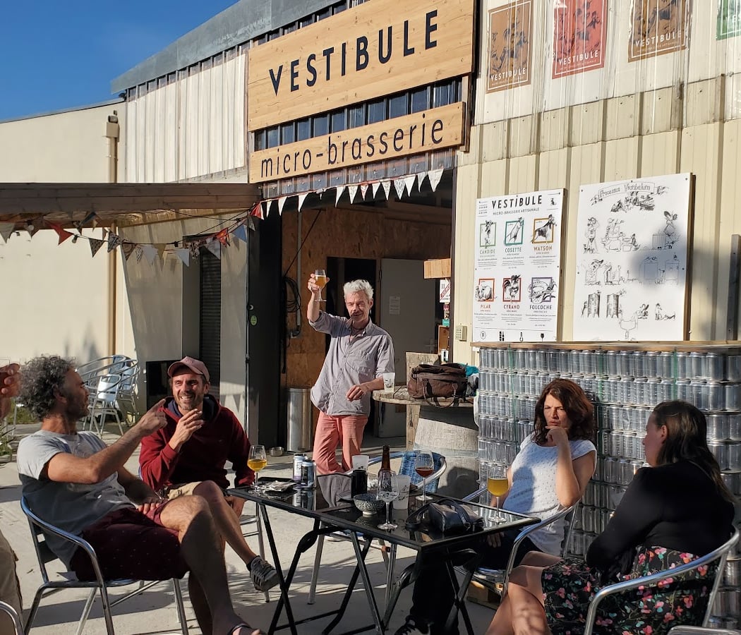 Brasserie Vestibule 3
