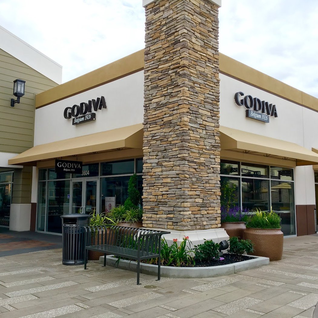 Godiva Chocolatier 2