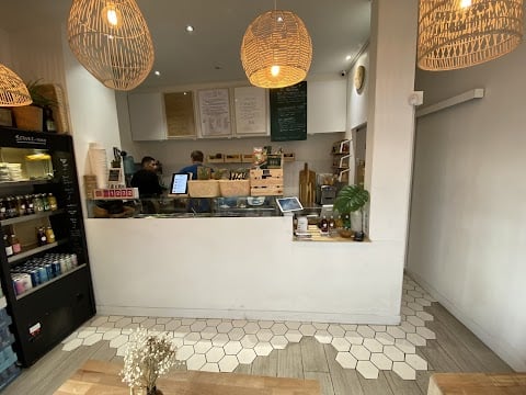 Mama Hilo - Restaurant de poké 3