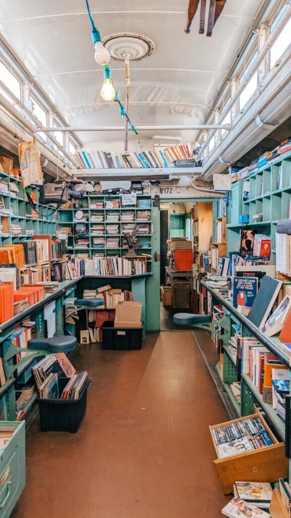 La Caverne aux Livres 1