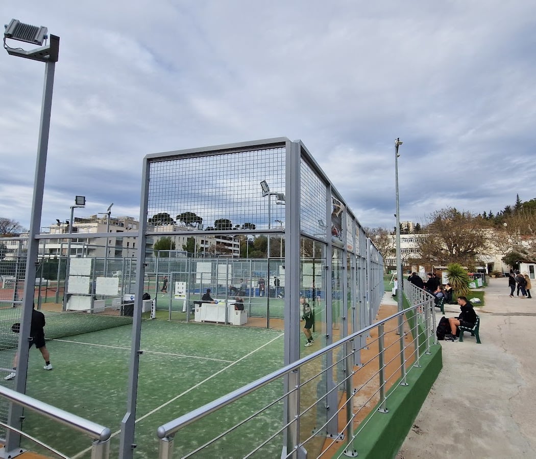 TENNIS CLUB LA FOURRAGERE ASPTT 1