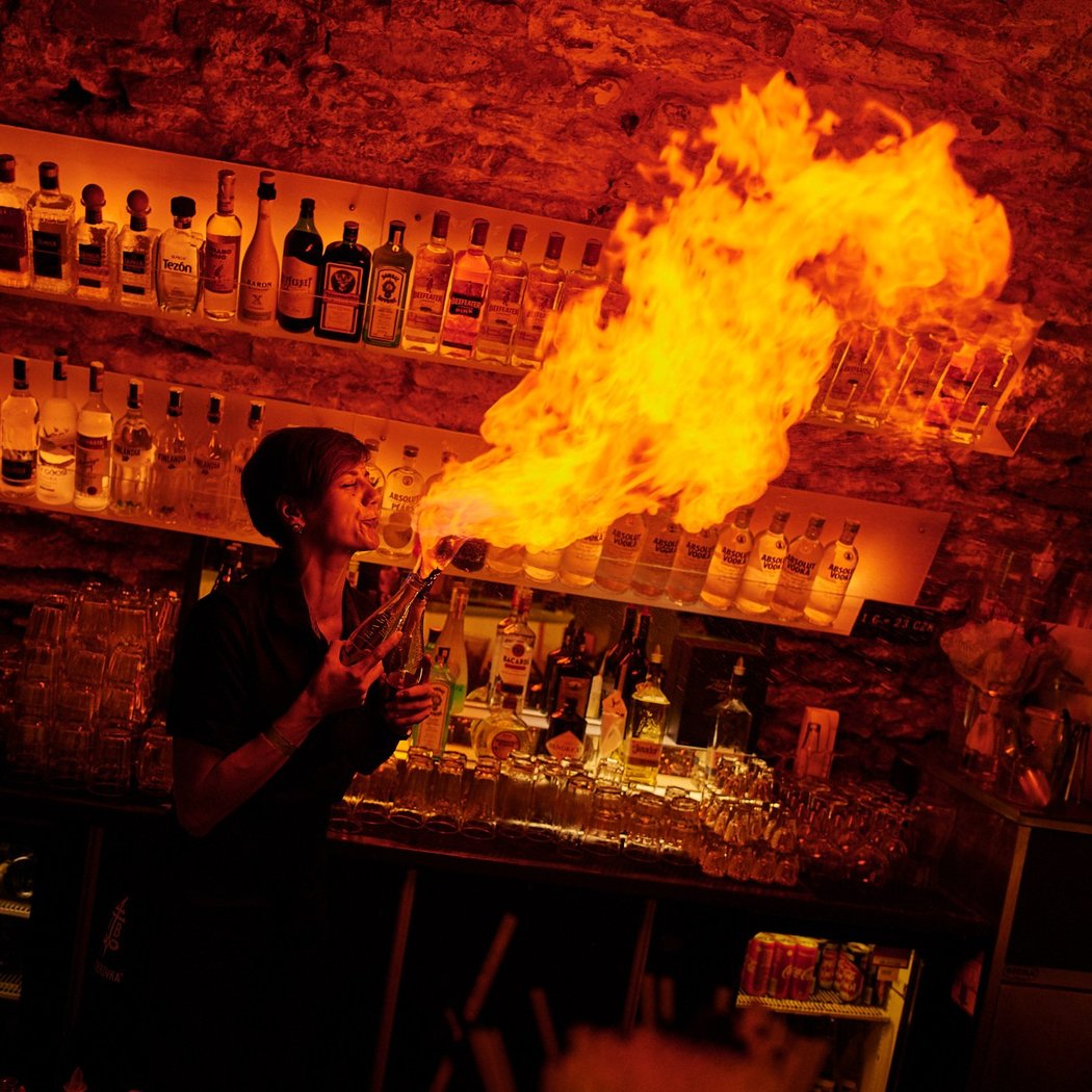 Zone Bar 1