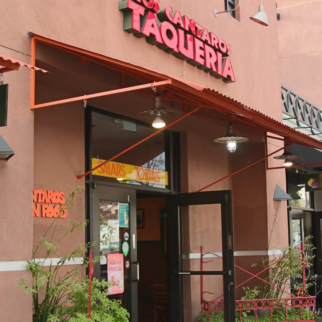 Los Cantaros Taqueria 2