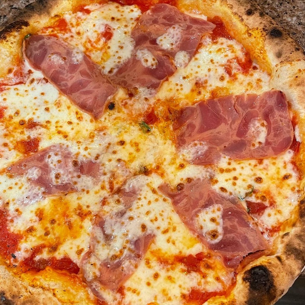PIZZERIA DEL MAESTRO AU FEU DE BOIS 3