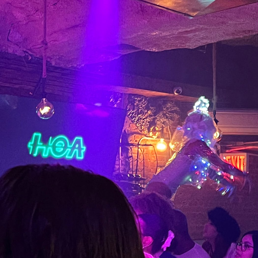 Hoa Restaurant & Lounge 3