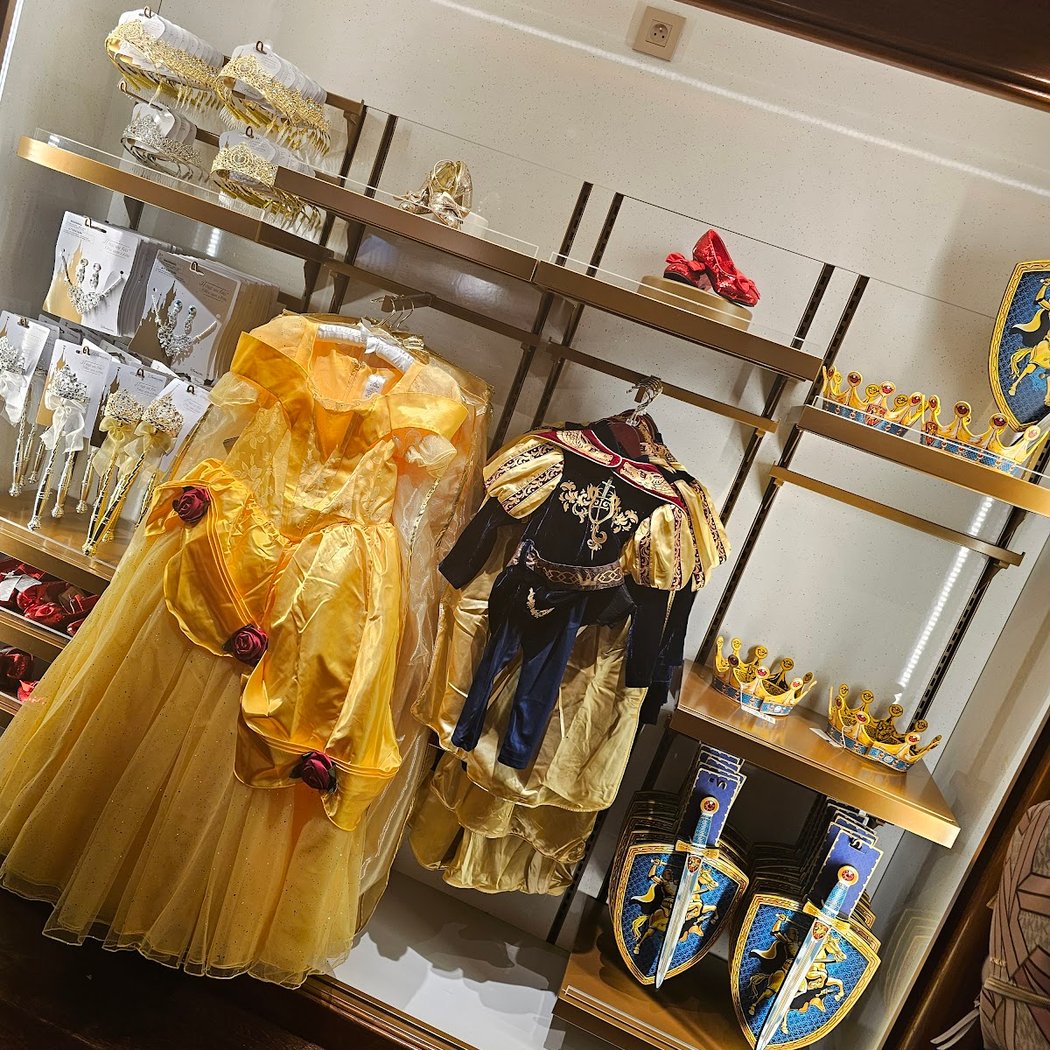 Royal Collection Boutique 2