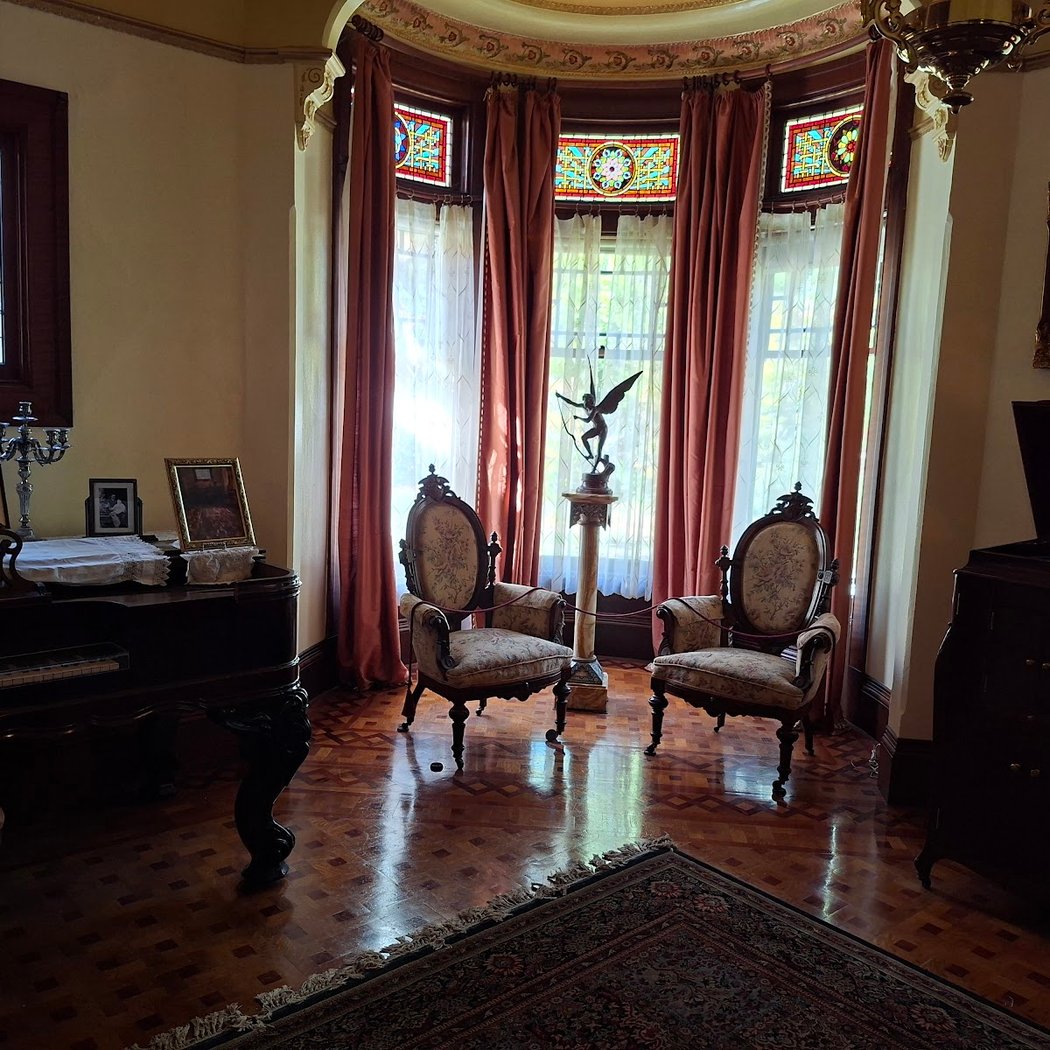 Christmas Splendor at Patterson House 2