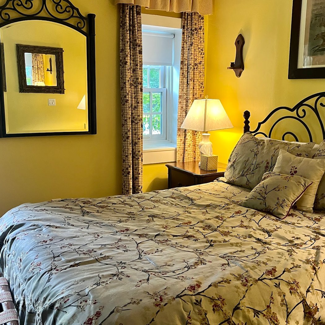 Pig Hill Inn 3