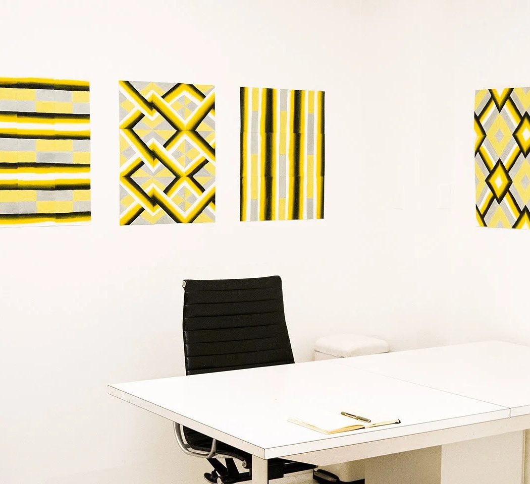 (still) Curious (yellow) 1