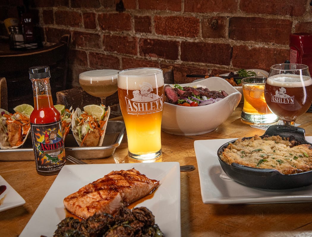 Ashley's Restaurant & Pub 1