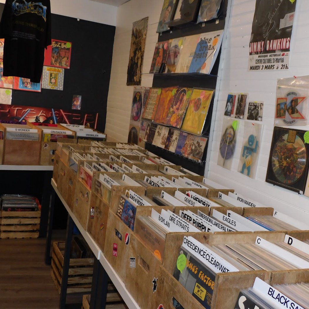 VINYL DISTRICT 1