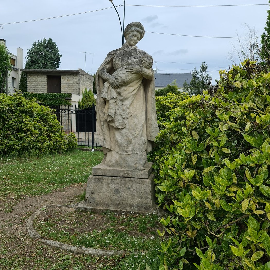Square des Lacs 3