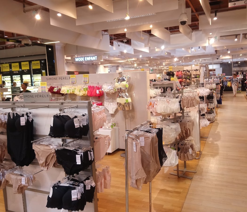 Centre commercial la Valentine 3