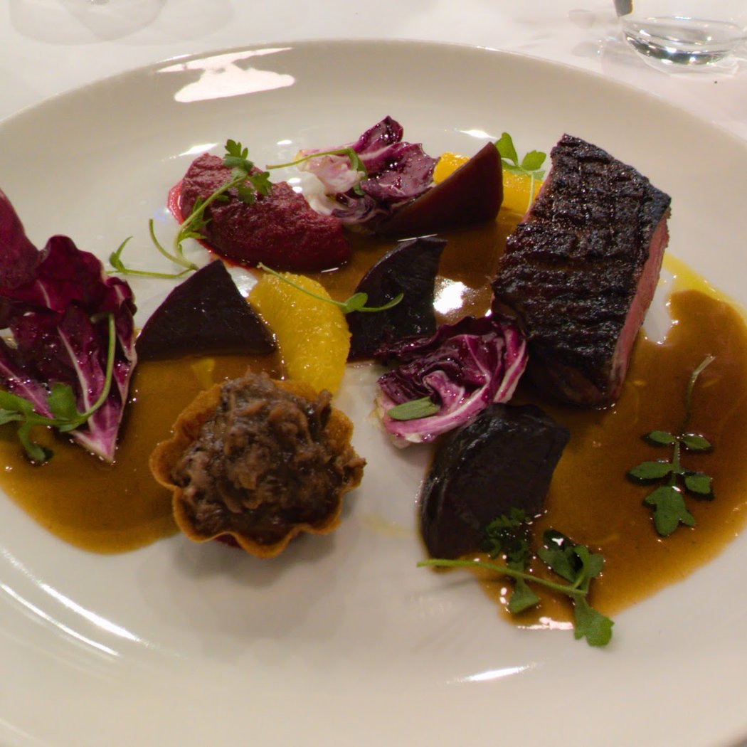 M Restaurant 3