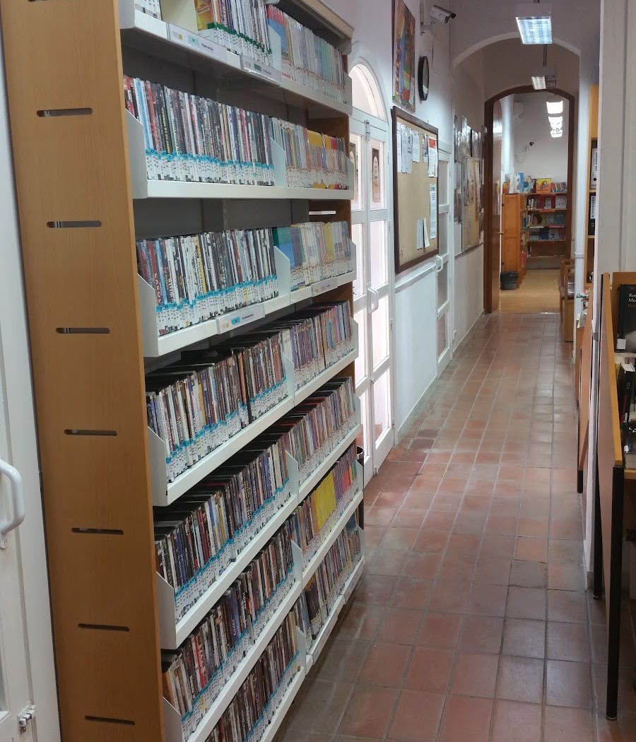 Municipal Public Library San Jerónimo 3