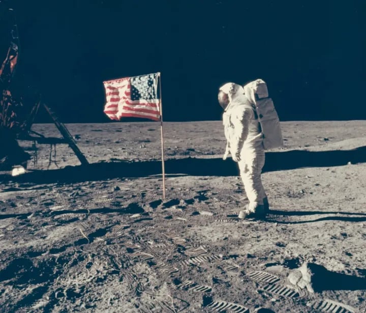 American Icon: The US Flag in Art 1