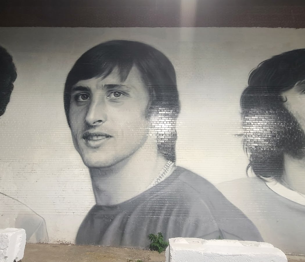 Maradona wall art 3