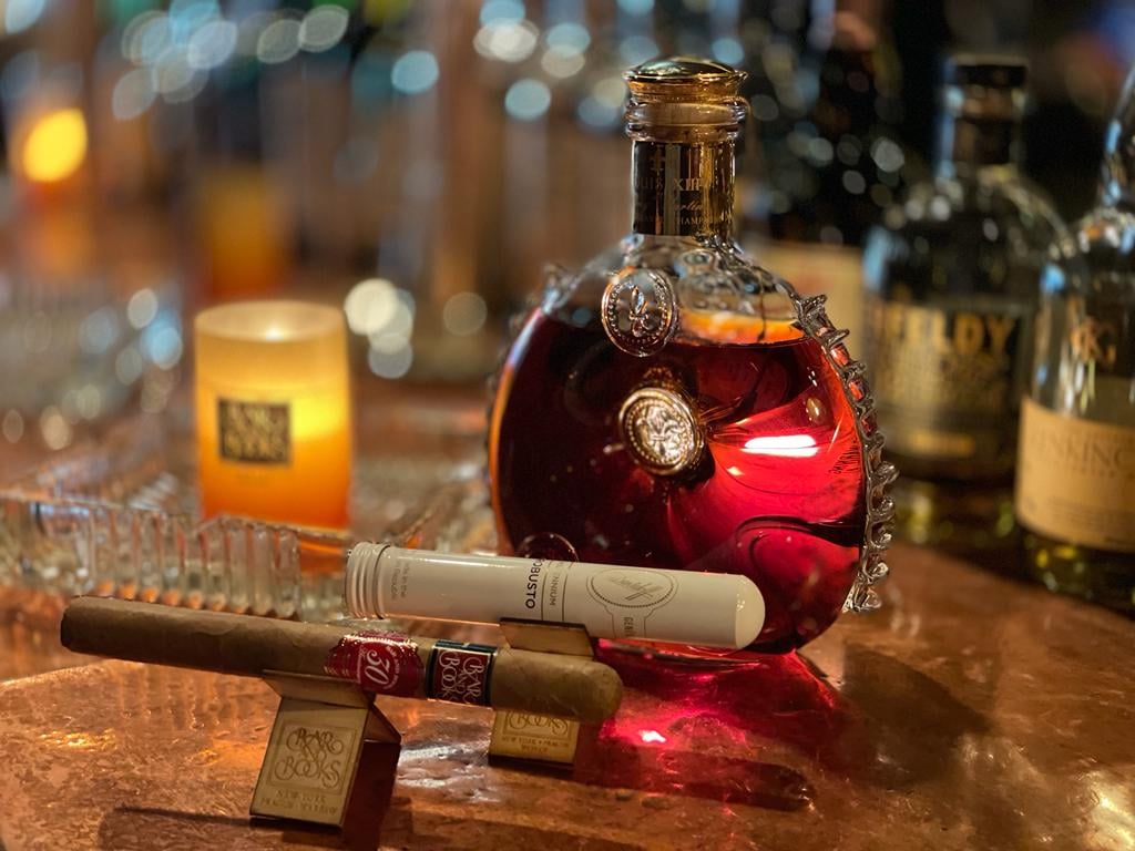 Hudson Bar and Books 1