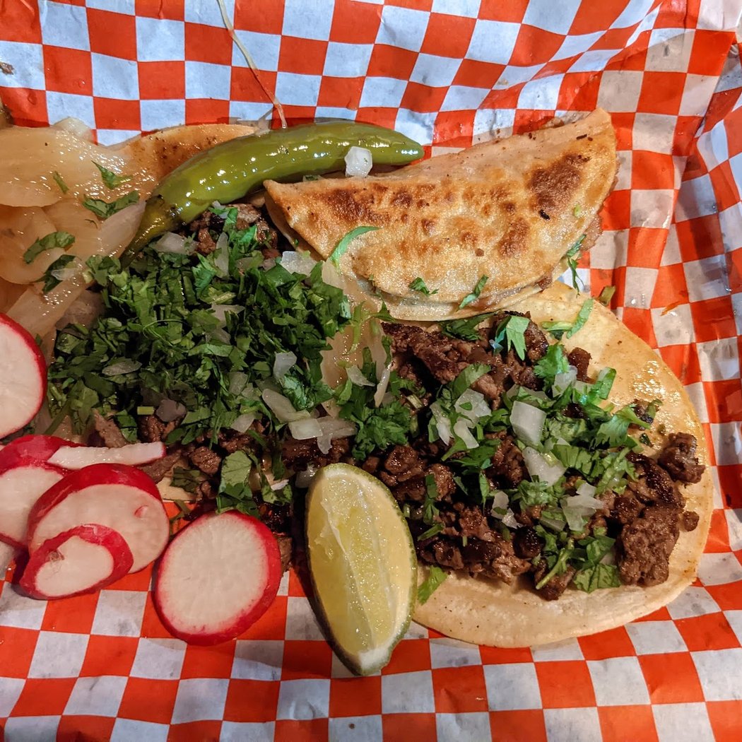 Armando Tacos Food Truck 1