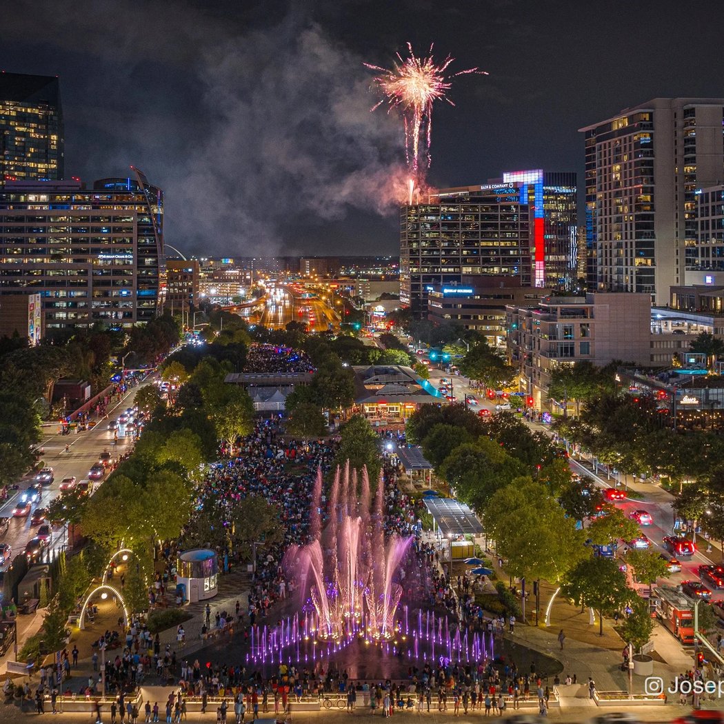 Klyde Warren Park 1