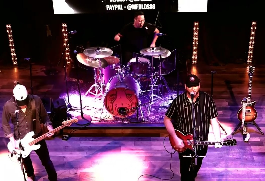 Ember Road Live 1