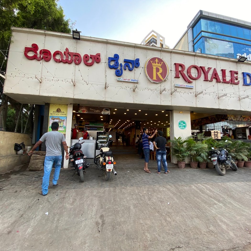 Royale Dine 2