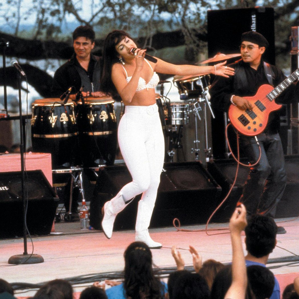 Screen on the Green: Selena 4